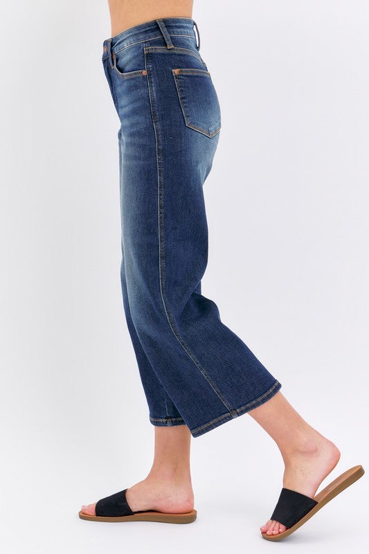 Judy Blue Mid Rise Crop Jeans